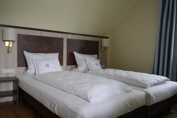 Room 7 of 41