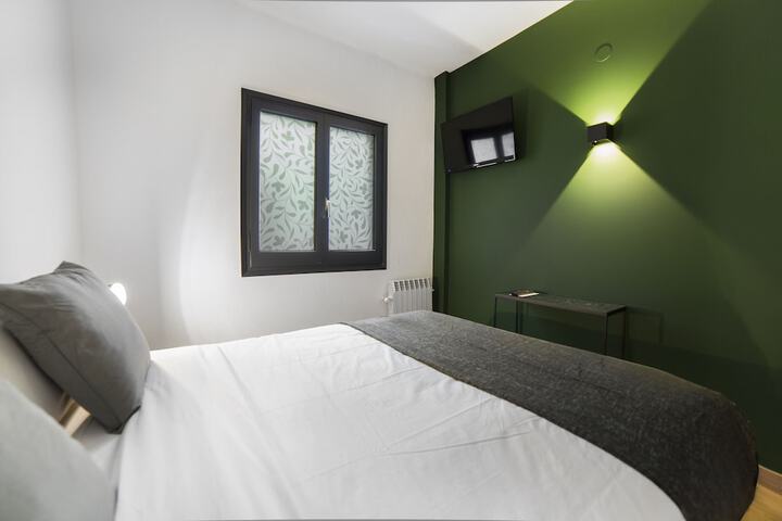 Room 7 of 44