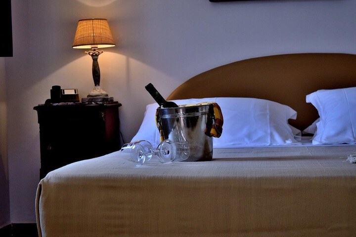 Room 5 of 46