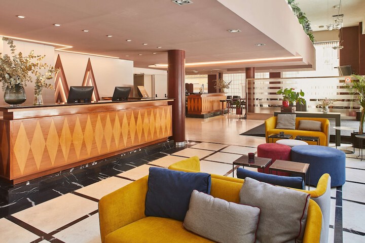 Guest Lobby