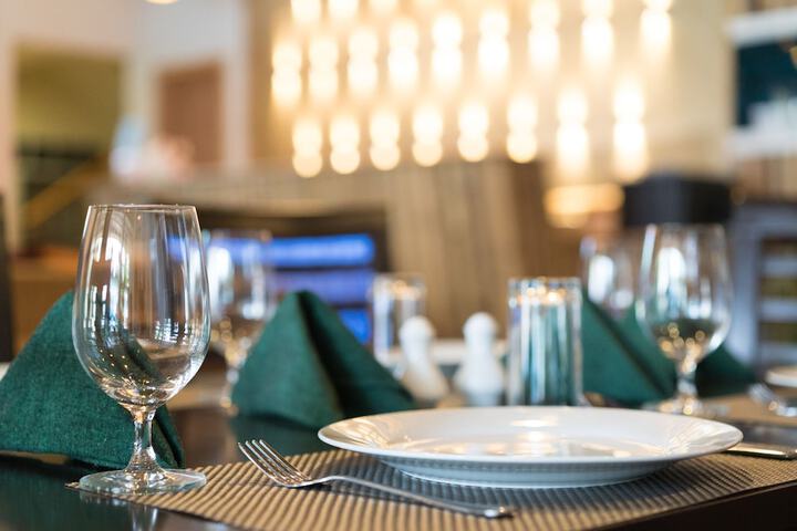 Dining 46 of 57