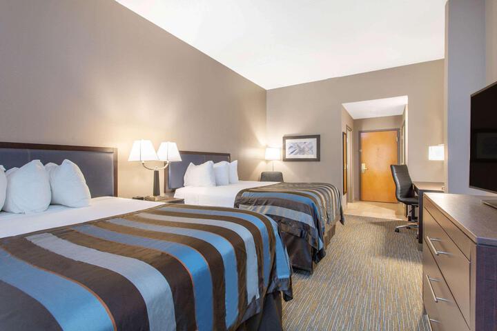 2 Double Beds (2 of 2)