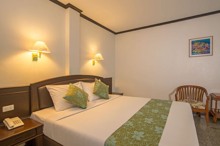 Room 14 of 35