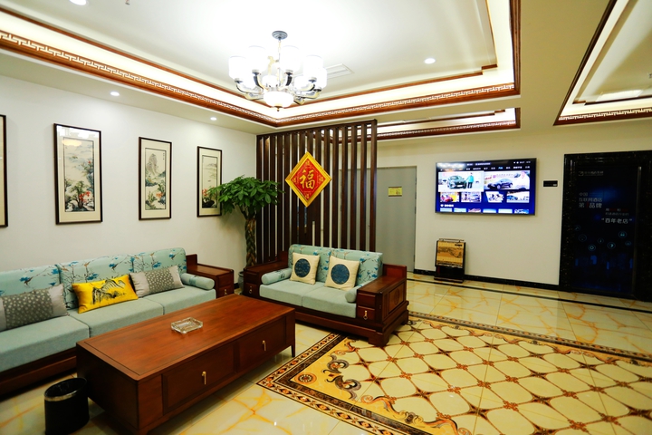Hotel Interior 10 of 27