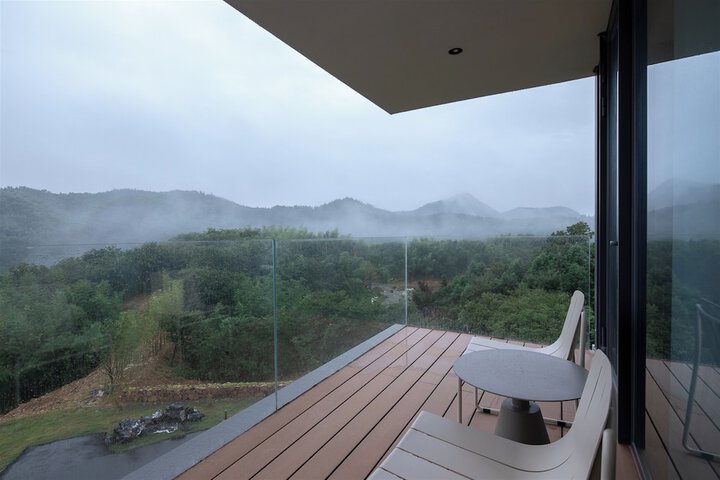 Terrace/Patio 93 of 218