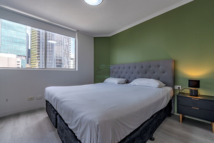 Room 6 of 48