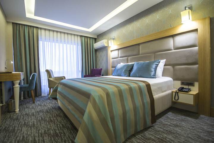 Room 9 of 43