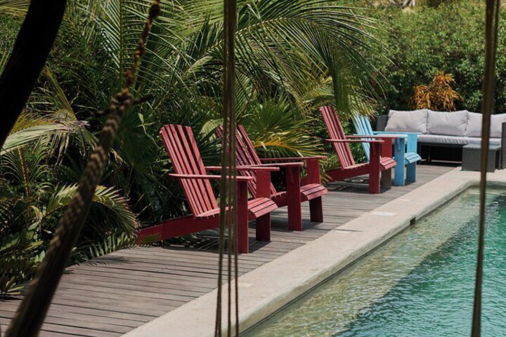 Pool 65 of 137
