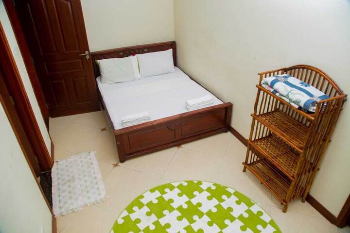 Room 52 of 190
