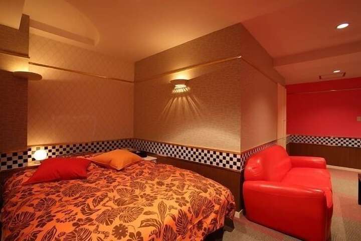 Room 4 of 36