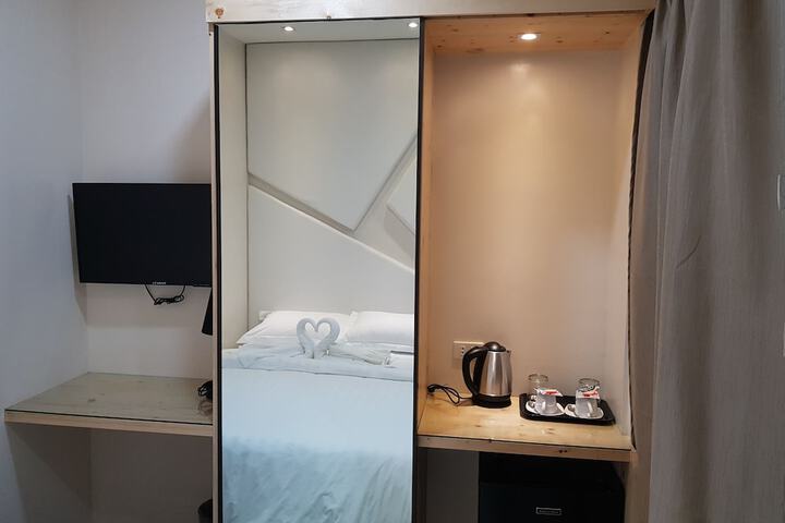 Room 29 of 71