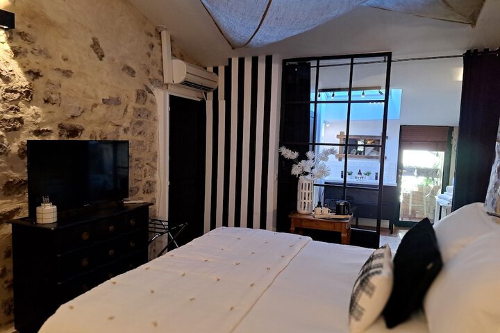 Room 30 of 72