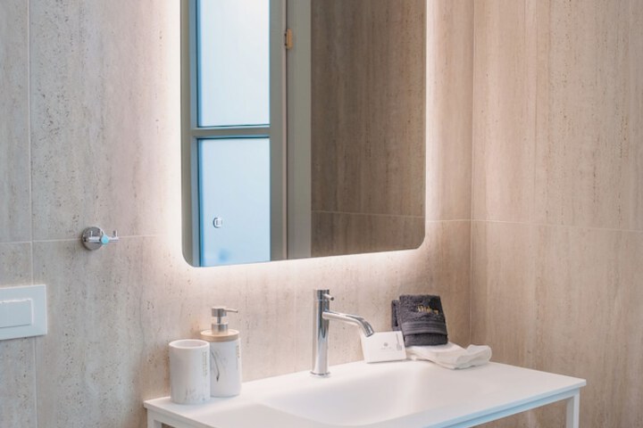 Room 79 of 115