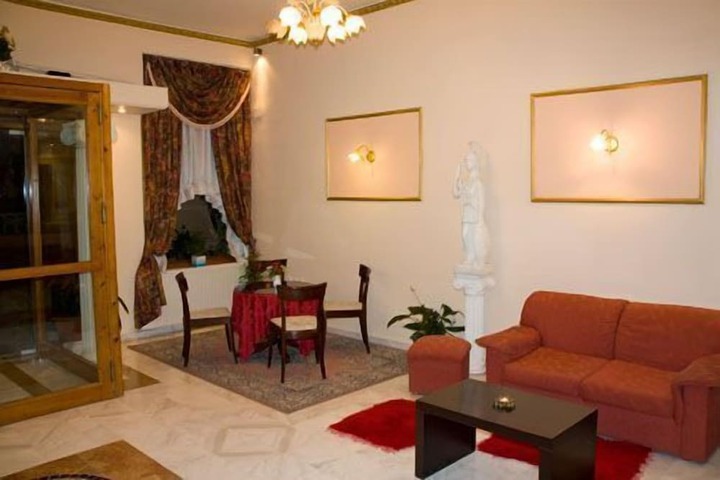 Hotel Interior 8 of 33