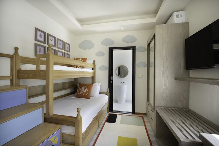 Room 7 of 81