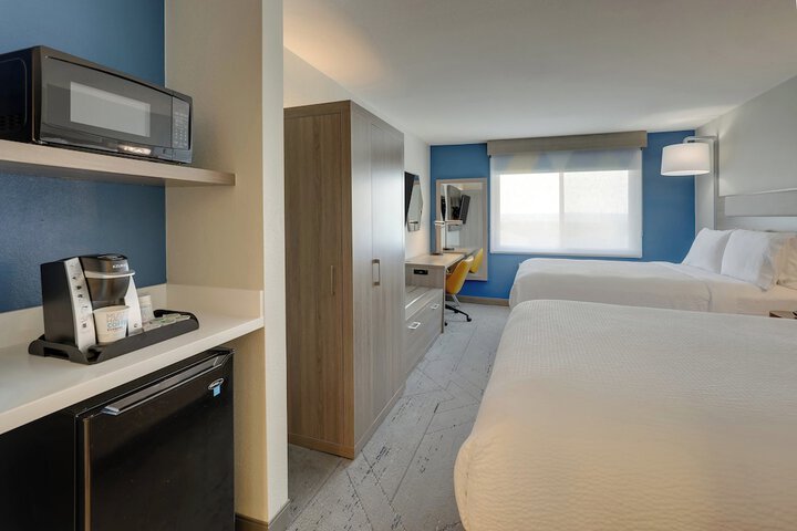 Room 10 of 55