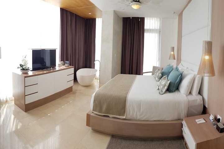 Exterior of Sunrise Suites 2 BR