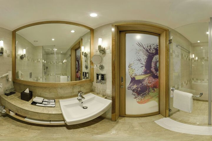 Room 17 of 52