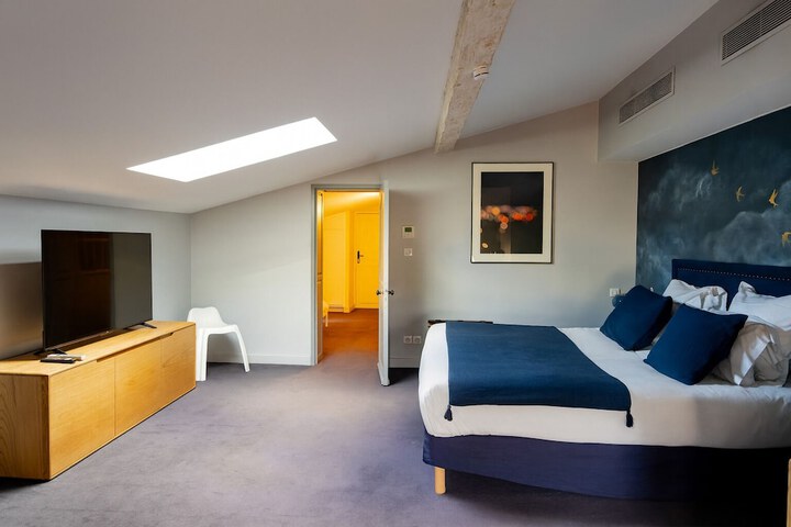 Hotel Interior 42 of 57