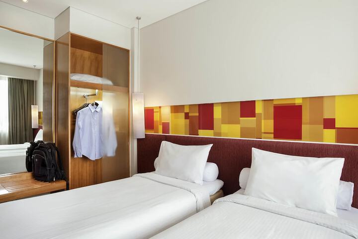 Room 13 of 50