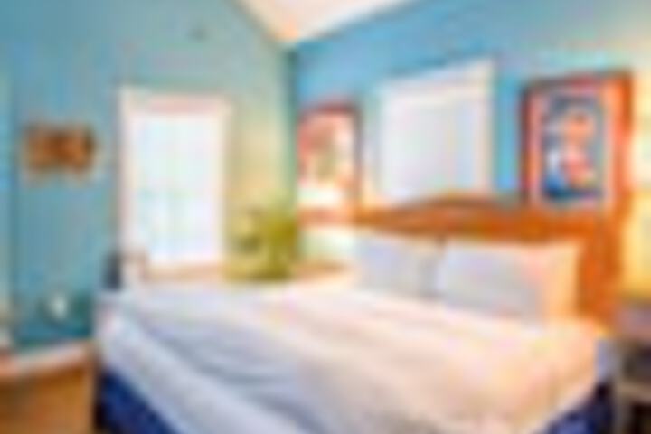 Room 47 of 192