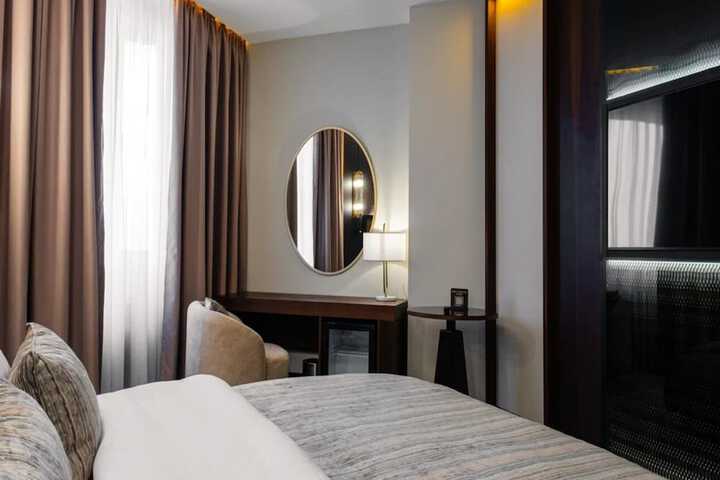 Room 48 of 155