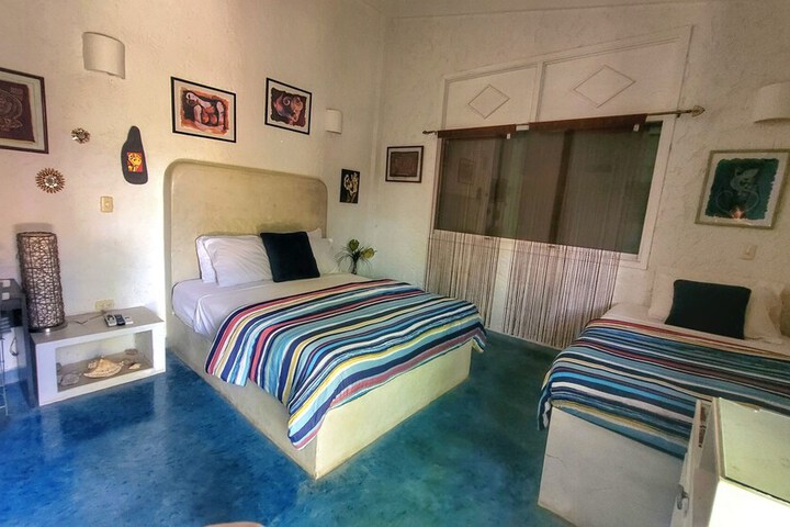 Room 30 of 83
