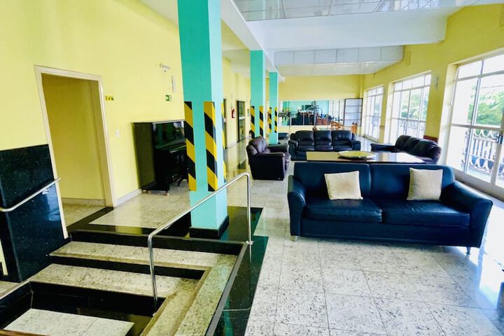 Room 50 of 98