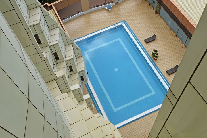 Pool 43 of 66