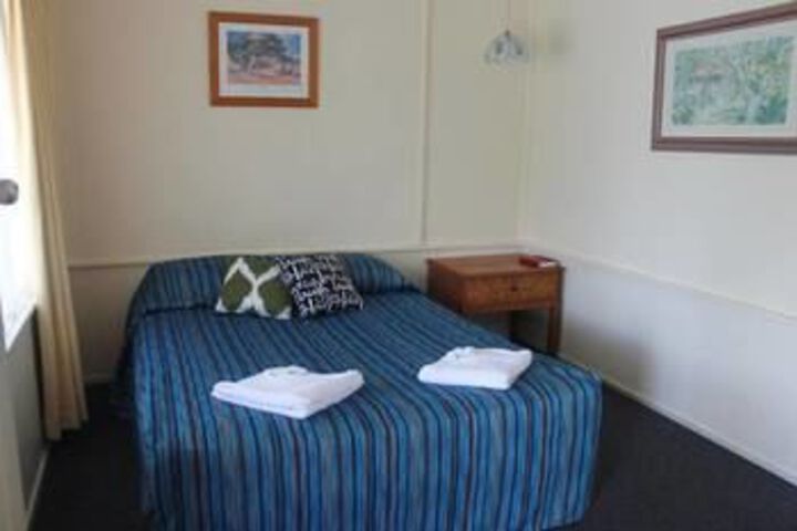 Room 15 of 71