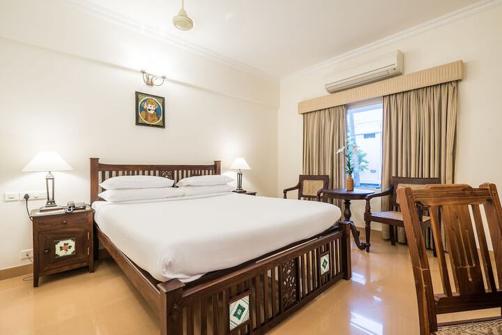 Room 7 of 46