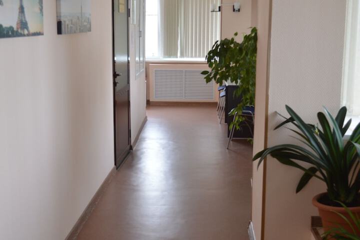 Ballroom/Hall 27 of 34