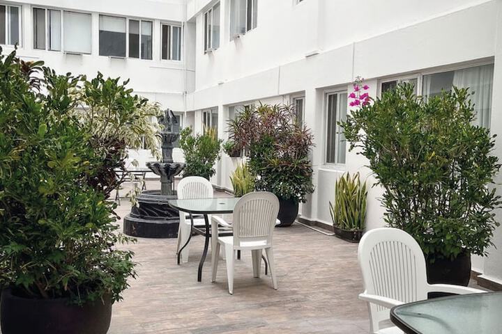 Hotel Exterior 34 of 41