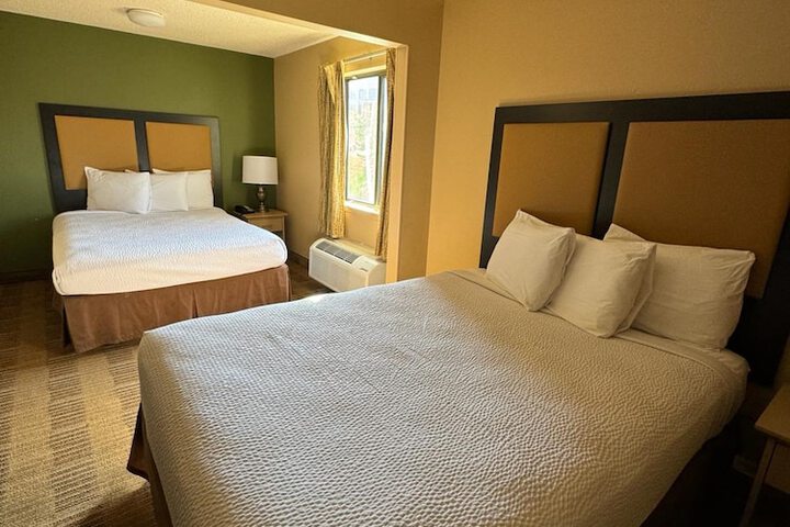 Room 5 of 17