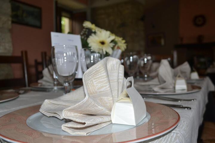 Dining 35 of 54