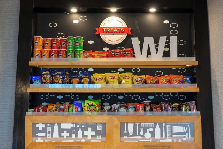 Snack bar