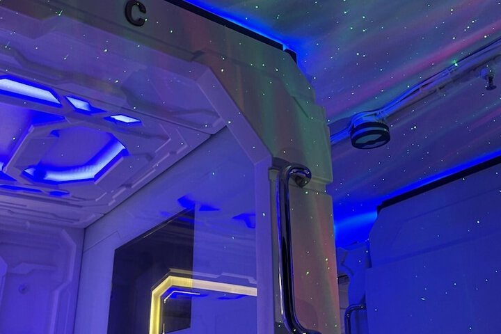Room 10 of 17