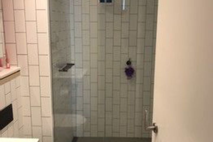 Room 2 of 22
