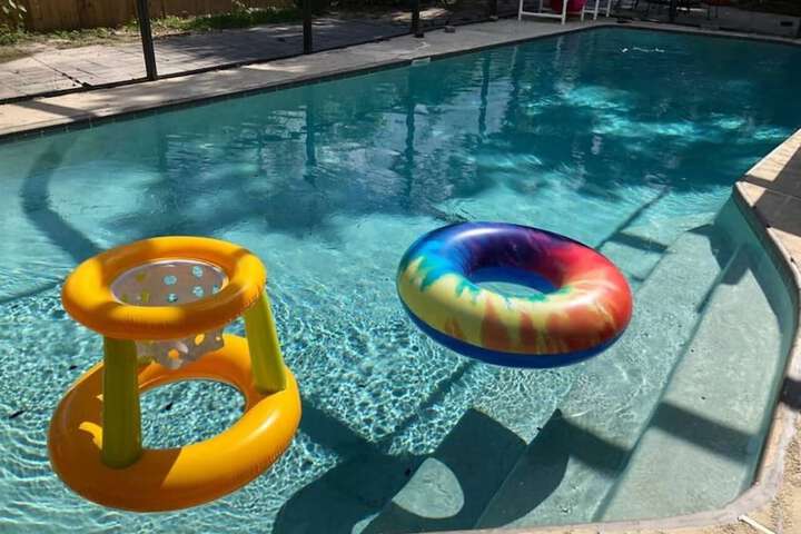 Pool 40 of 48