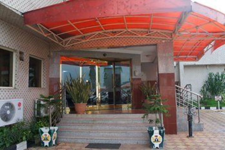 Hotel 16 of 27