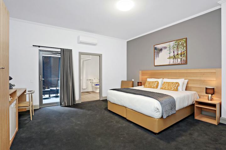 Room 20 of 40