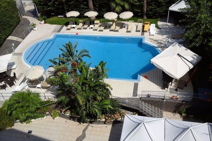 Pool Hotel