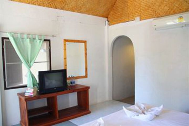 Room 30 of 46