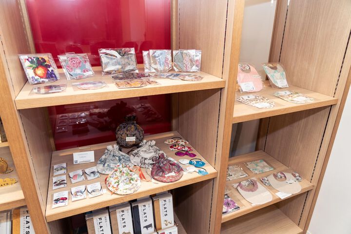 Gift Shop 30 of 40