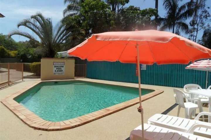 Pool Hotel
