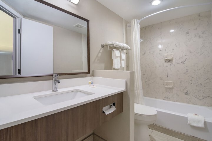 Room 12 of 22