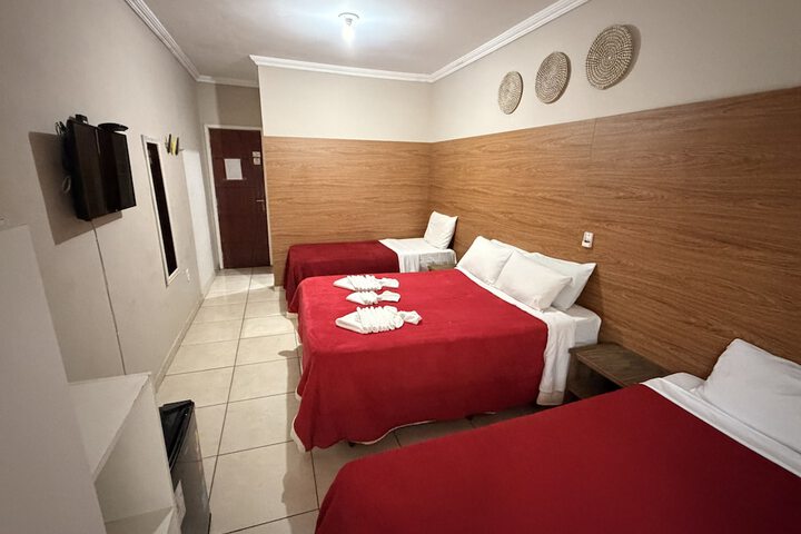 Room 25 of 66