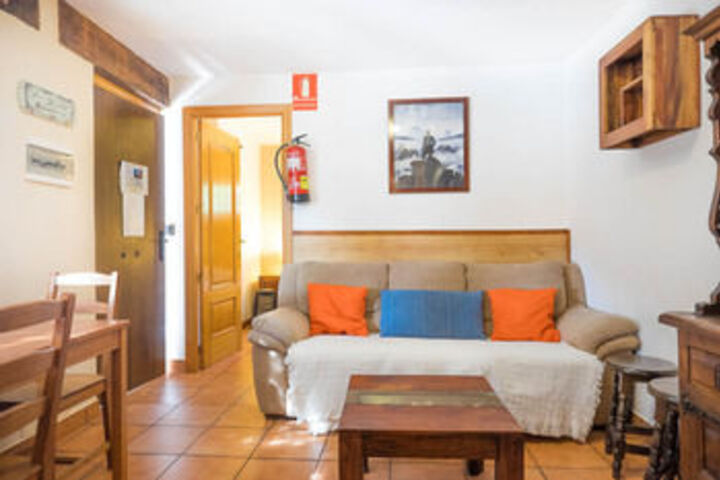 Room 102 of 169