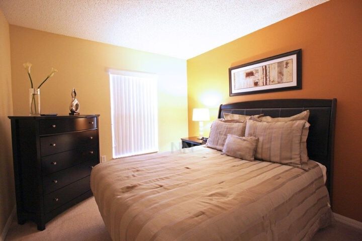 Room 5 of 25