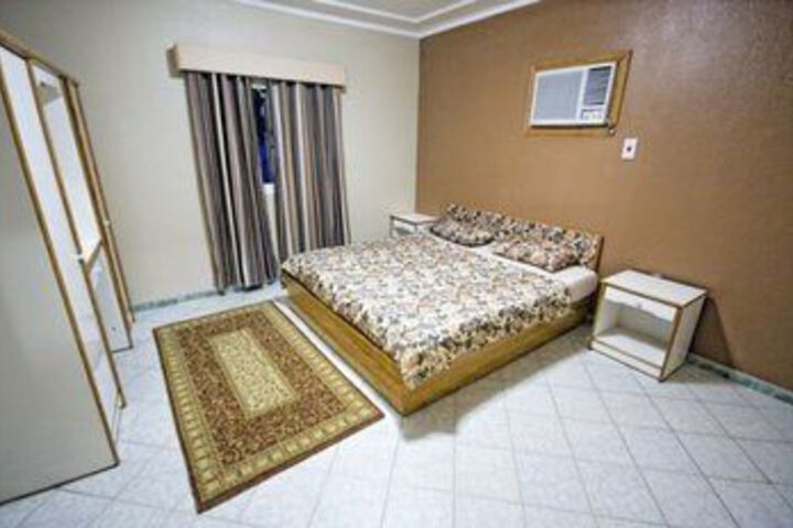 Room 8 of 24